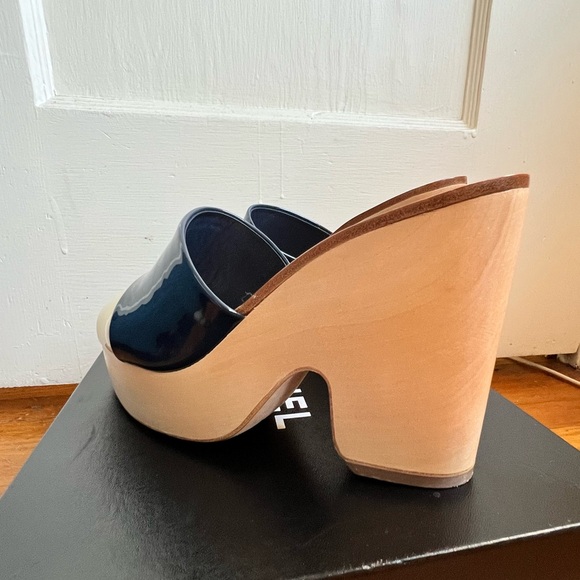 Chanel Navy/Cream Wedges - Picture 6 of 7